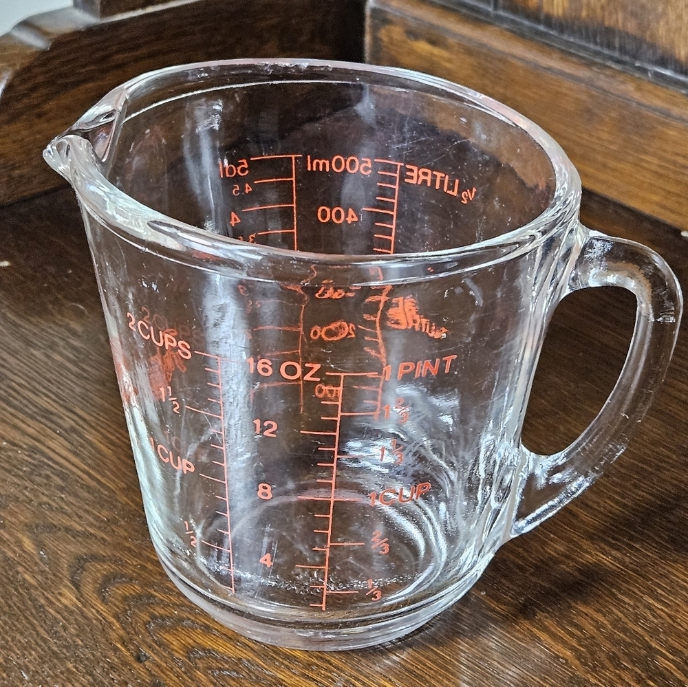 Fire King Anchor Hocking vintage measuring cup.